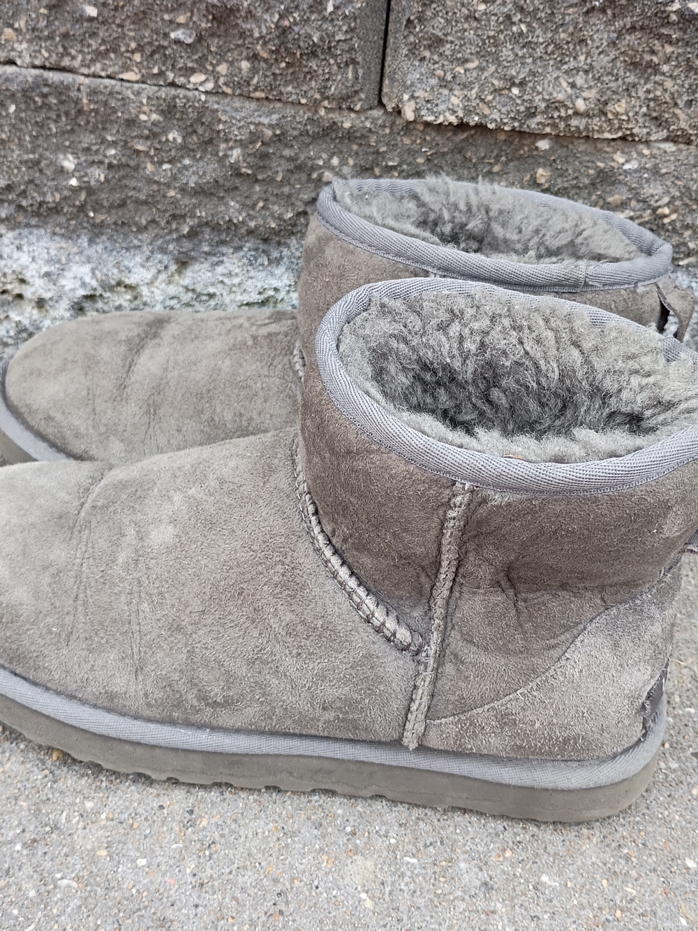 Women's Short Shearling Suede Boots - Gray Classic 2 Size 7